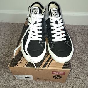 VANS Sk8-hi new in box nwt